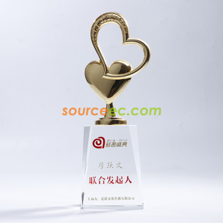 禮品訂造愛心金屬水晶獎座紀念品