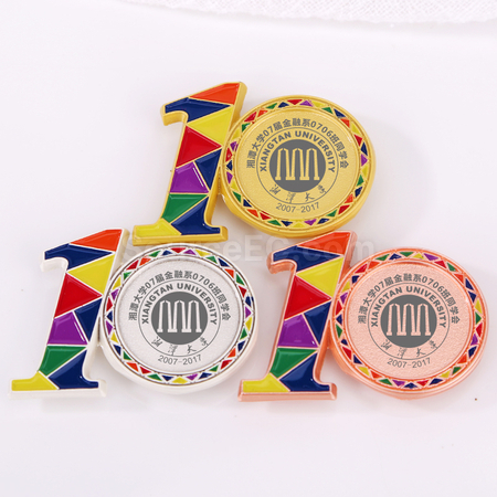 禮品訂造數字徽章紀念品