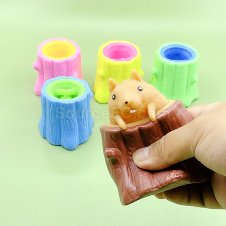 禮品訂造樹樁松鼠減壓玩具紀念品