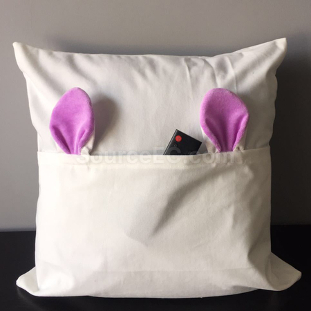 禮品訂造兔耳朵抱枕紀念品