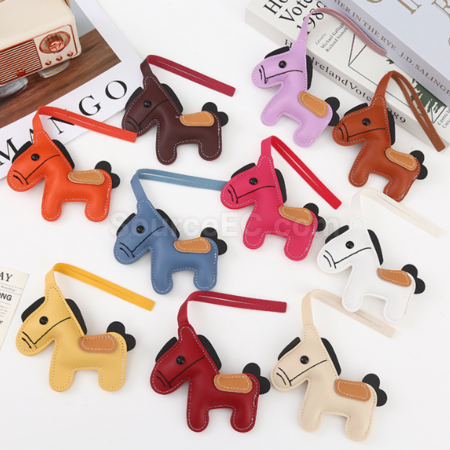 禮品訂造PU皮革小馬掛件紀念品