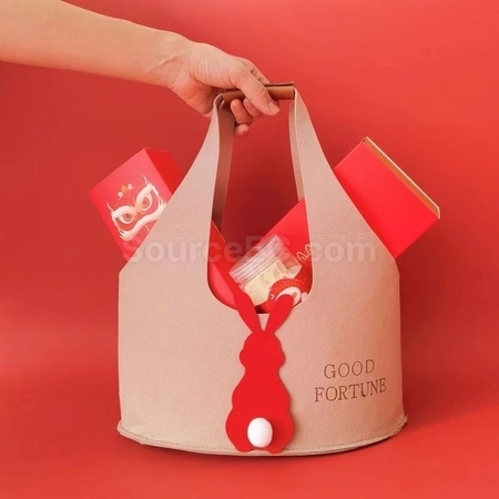 禮品訂造兔子毛氈包紀念品