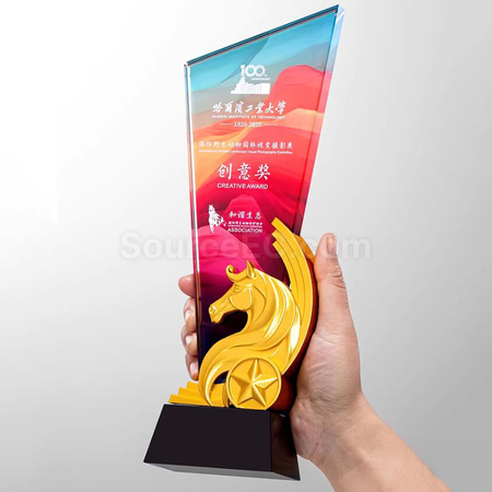 禮品訂造馬年水晶獎座紀念品