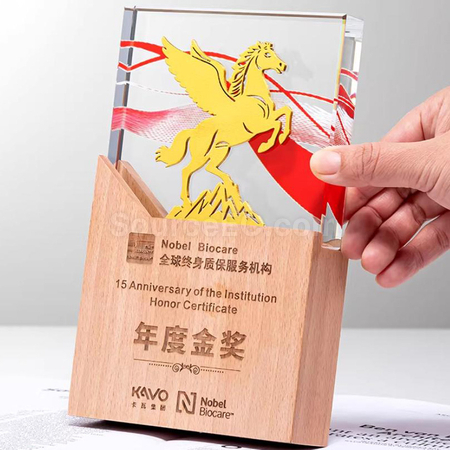 禮品訂造馬年水晶獎座紀念品