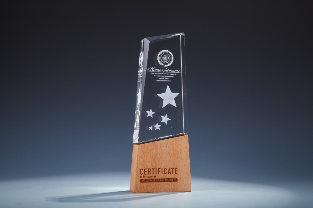crystal_trophy_word_laser_carving